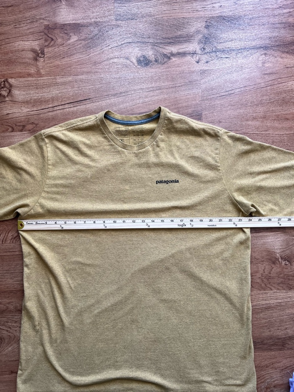 Patagonia Responsibili-Tee Shirt Mens X-Large Gold P-6 Logo Graphic Tee Outdoor - Picture 6 of 8